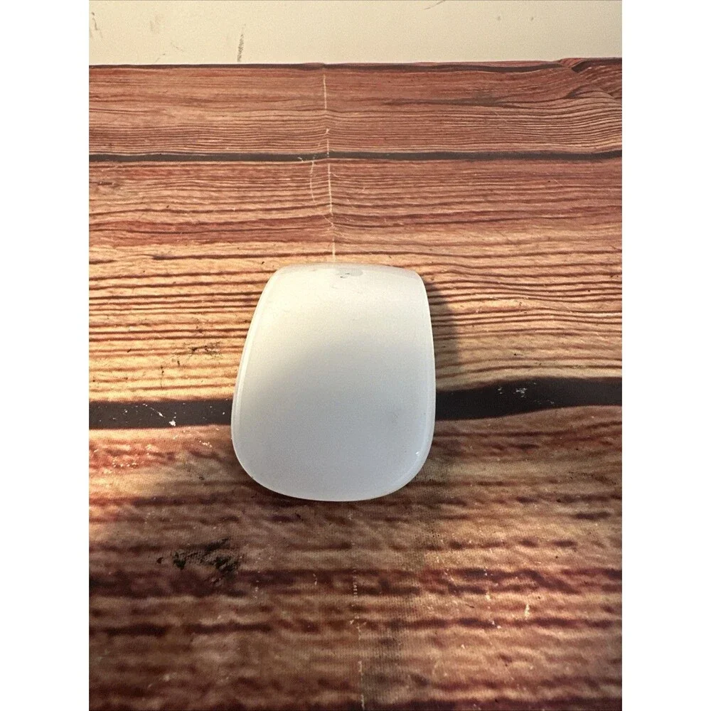 Genuine Apple A1296 White Wireless Bluetooth Magic Mouse - WORKING
